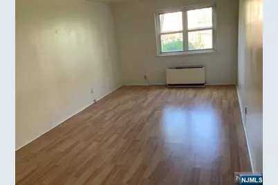 1111 River Road F2 #F2, Edgewater, NJ 07020 - Photo 13