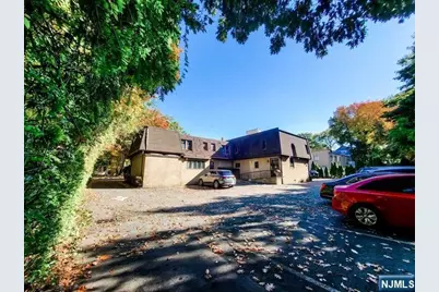 36 Farview Terrace Rear Office #Rear Office, Paramus, NJ 07652 - Photo 13