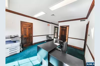 36 Farview Terrace Rear Office #Rear Office, Paramus, NJ 07652 - Photo 5