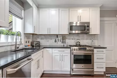 644 Linwood Avenue, Ridgewood, NJ 07450 - Photo 15