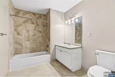 905 River Road 228 #228, Edgewater, NJ 07020 - Photo 7