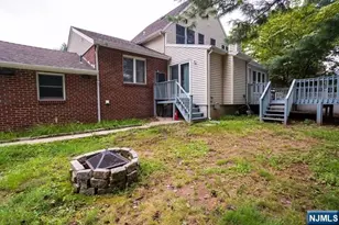 16 Broad Ave, Paramus, NJ 07652 - Photo 19