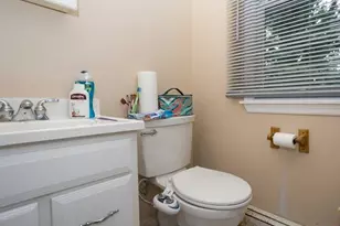 16 Broad Ave, Paramus, NJ 07652 - Photo 17