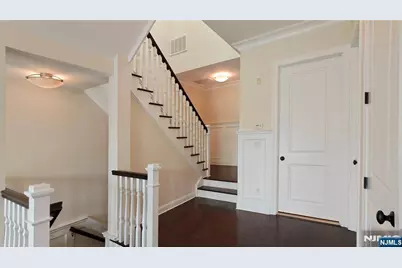 1600 Kaufer Lane 5 #5, Fort Lee, NJ 07024 - Photo 11