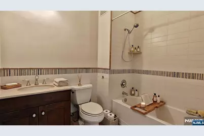 1600 Kaufer Lane 5 #5, Fort Lee, NJ 07024 - Photo 21