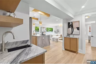 61 Surrey Lane, Tenafly, NJ 07670 - Photo 11