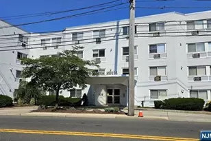 333 Grand Ave 4D, Palisades Park, NJ 07650 - Photo 1