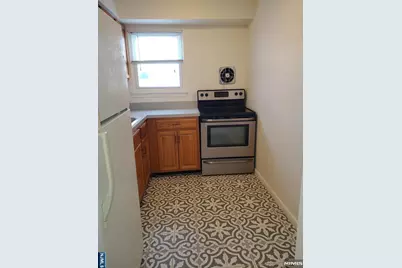 100 Pierson Miller C52 #C52, Pompton Lakes, NJ 07442 - Photo 3