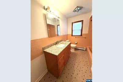 75 Maitland Place, Garfield, NJ 07026 - Photo 9