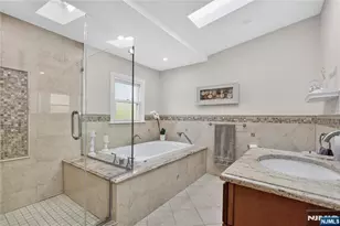 347 Westview Ave, Fort Lee, NJ 07024 - Photo 27
