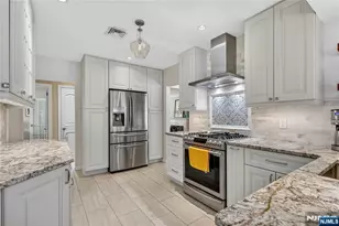 347 Westview Ave, Fort Lee, NJ 07024 - Photo 7