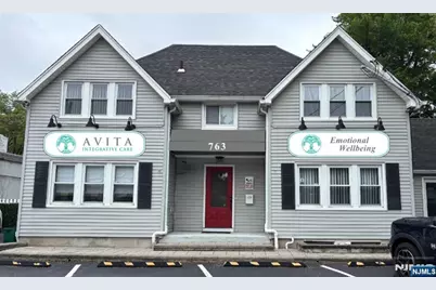 763 River Road 5 #5, Teaneck Township, NJ 07666 - Photo 1