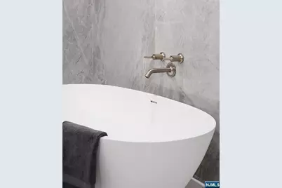 320 Adolphus Avenue 319 #319, Cliffside Park, NJ 07010 - Photo 25