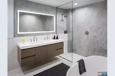 320 Adolphus Avenue 319 #319, Cliffside Park, NJ 07010 - Photo 23