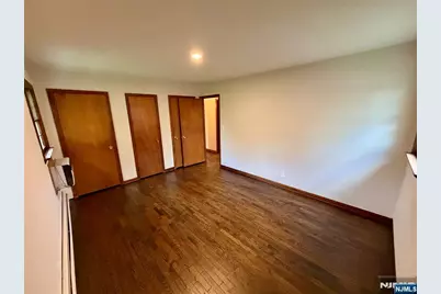 54 Franklin Avenue, Saddle Brook Township, NJ 07663 - Photo 17