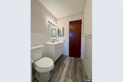 54 Franklin Avenue, Saddle Brook Township, NJ 07663 - Photo 15