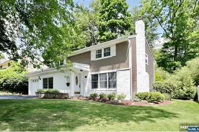 153 Bergen Avenue, Waldwick, NJ 07463 - Photo 37