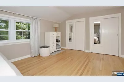 153 Bergen Avenue, Waldwick, NJ 07463 - Photo 21