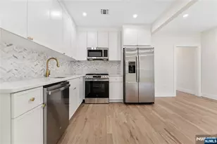 412 Davis Ave, Kearny, NJ 07032 - Photo 9