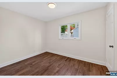 101 Sheldon Street, Wyckoff Township, NJ 07481 - Photo 15