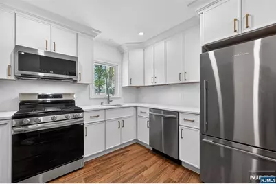 101 Sheldon Street, Wyckoff Township, NJ 07481 - Photo 5