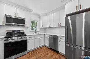 101 Sheldon St, Wyckoff Township, NJ 07481 - Photo 5
