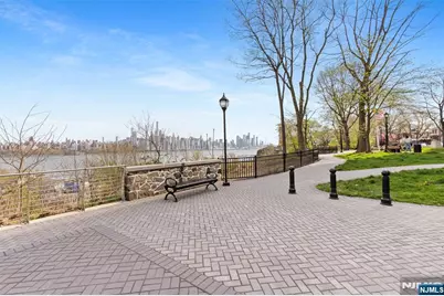7855 Boulevard East 19G #19G, North Bergen, NJ 07047 - Photo 39