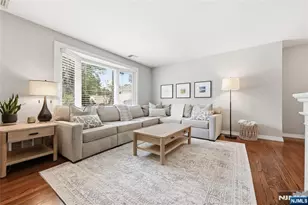 77 White Pond Rd, Waldwick, NJ 07463 - Photo 7