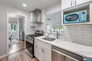 451 Bogert Ave, Ridgewood, NJ 07450 - Photo 17