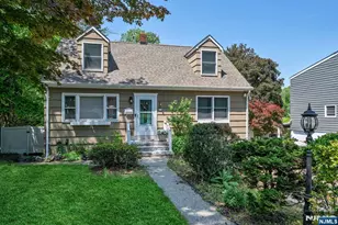 17 Canterbury Rd, Ringwood, NJ 07456 - Photo 1
