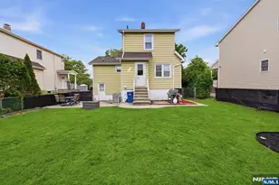 112 Bell Ave, Hasbrouck Heights, NJ 07604 - Photo 17