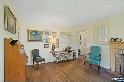 12 Bancroft Place, Fair Lawn, NJ 07410 - Photo 3