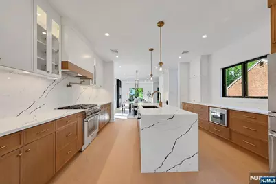 229 Hickory Avenue, Tenafly, NJ 07670 - Photo 11