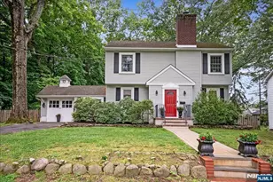 22 Sterling Pl, Glen Rock, NJ 07452 - Photo 3