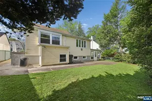 161 Baker Ave, Bergenfield, NJ 07621 - Photo 21