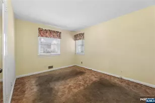 161 Baker Ave, Bergenfield, NJ 07621 - Photo 5