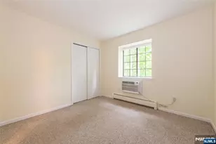 1406 Faulkner Ct, Mahwah, NJ 07430 - Photo 19
