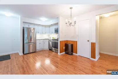 1406 Faulkner Court, Mahwah, NJ 07430 - Photo 3