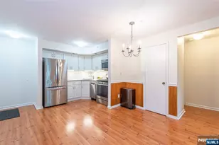 1406 Faulkner Ct, Mahwah, NJ 07430 - Photo 3