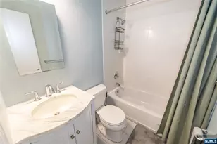 1406 Faulkner Ct, Mahwah, NJ 07430 - Photo 21