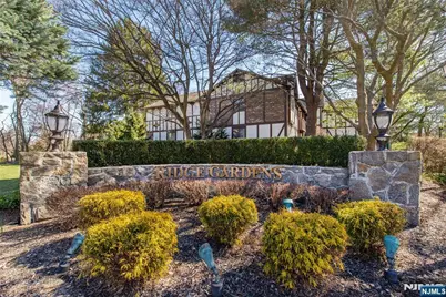 1406 Faulkner Court, Mahwah, NJ 07430 - Photo 25
