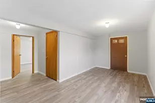 1109 Essex Ave, Linden, NJ 07036 - Photo 21