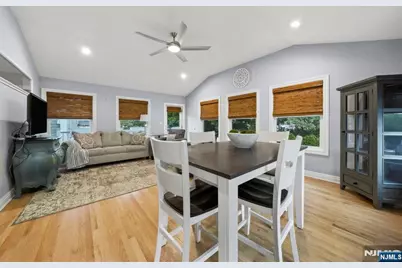 202 Colonial Avenue, Saddle Brook Township, NJ 07663 - Photo 11