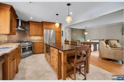 114 Wyckoff Avenue, Wyckoff Township, NJ 07481 - Photo 11