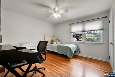 114 Wyckoff Avenue, Wyckoff Township, NJ 07481 - Photo 23
