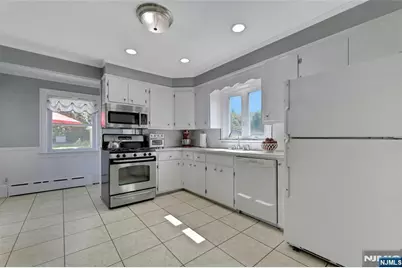 69 Highland Avenue, Midland Park, NJ 07432 - Photo 13
