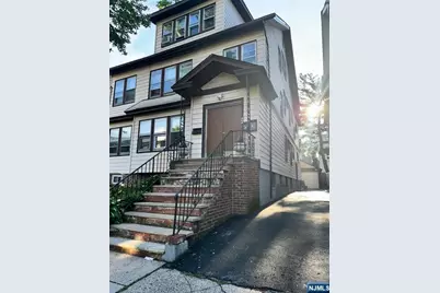 51 Poe Avenue 3rd Floor #3rd Floor, Newark, NJ 07106 - Photo 13
