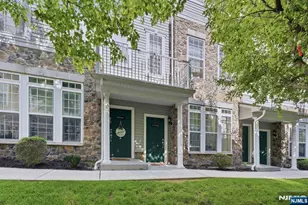 13 Dahlia Ln, Garfield, NJ 07026 - Photo 3