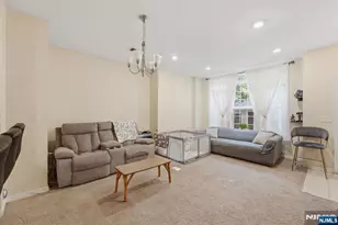 13 Dahlia Ln, Garfield, NJ 07026 - Photo 7