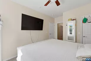 13 Dahlia Ln, Garfield, NJ 07026 - Photo 19